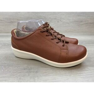 TRAQ by Alegria Women's Sneakers Brown Leather Smart 8 Walking Shoes